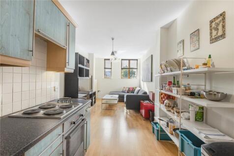 Reception/Kitchen