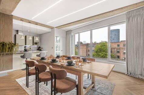 Reception/Kitchen