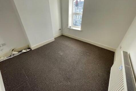 Flat 3 Roselea Bed.jpg