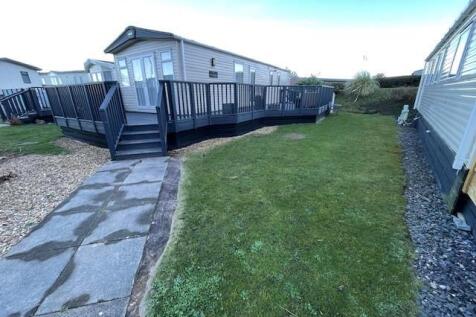 Lodge b.jpg