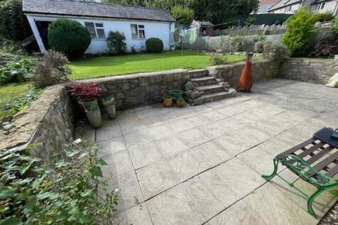 2 Gadlas Cottages o.jpg