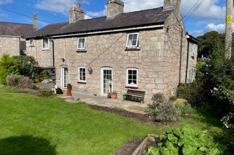 2 Gadlas Cottages p.jpg