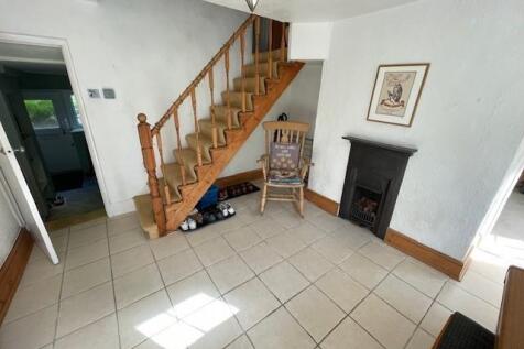 2 Gadlas Cottages m.jpg