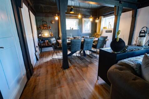 House-6246.jpg