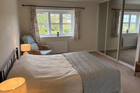 3 Clos Bedroom1.1.jpg