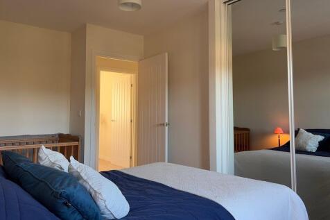 3 Clos Bedroom2.2.jpeg