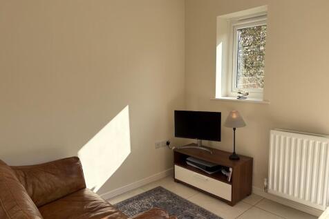 3 Clos Kitchen_Sofa.jpg