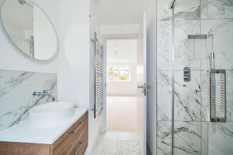 En suite to princ...