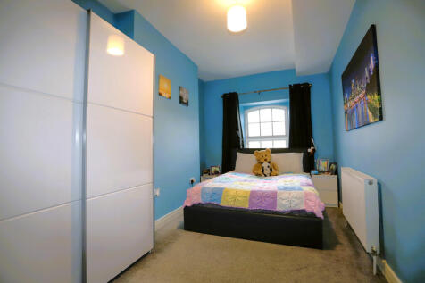4-Bedroom 3