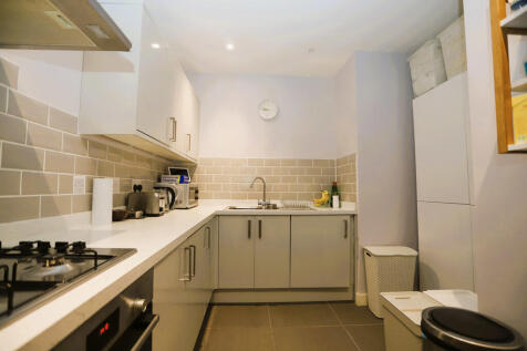 6-Kitchen 1