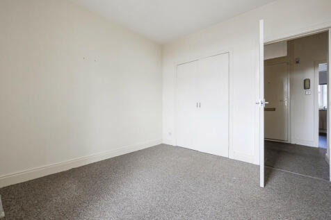 Bedroom 1-1