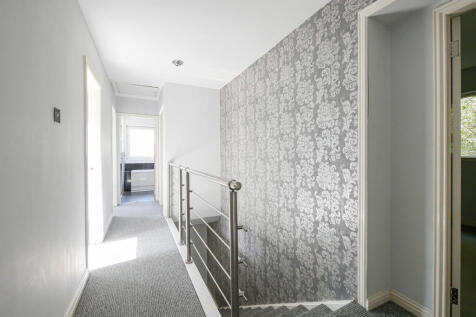 Hall-up