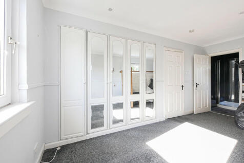 Bedroom 1-1