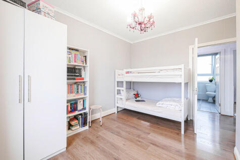 Bedroom 2-2