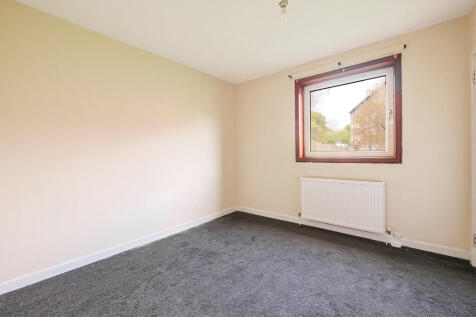 Bedroom 2-1