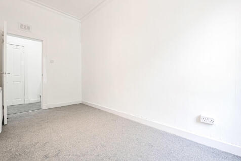 Bedroom 2-2
