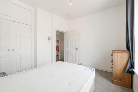 Bedroom 4-2