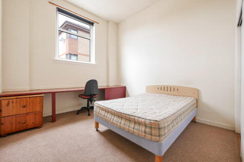 Bedroom 2-2