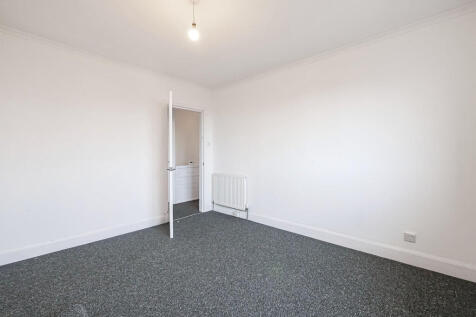 Bedroom 2-2