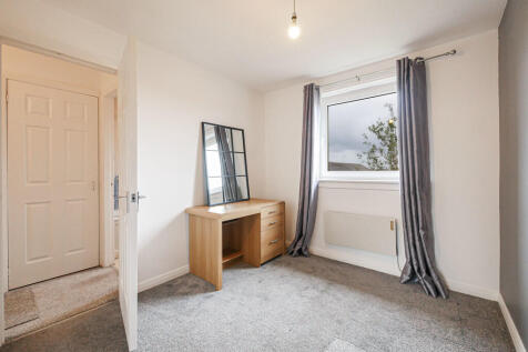 Bedroom 2-1