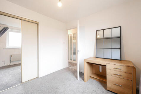 Bedroom 2-2