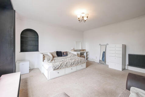 Bedroom 1-2