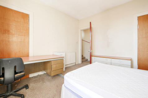 Bedroom 1-2