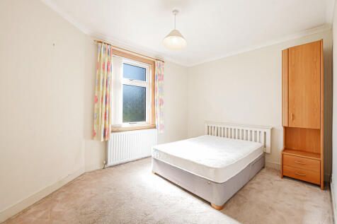 Bedroom 2-1