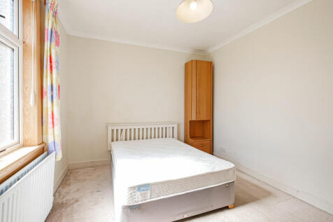 Bedroom 2-2