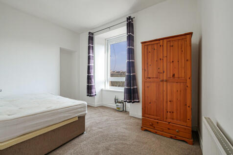Bedroom 1-1