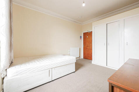 Bedroom 2-2
