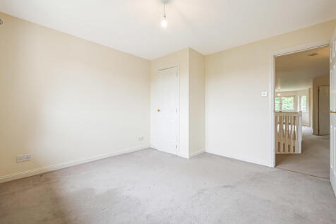 Bedroom 4-2