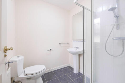 Bedroom 2-ensuite
