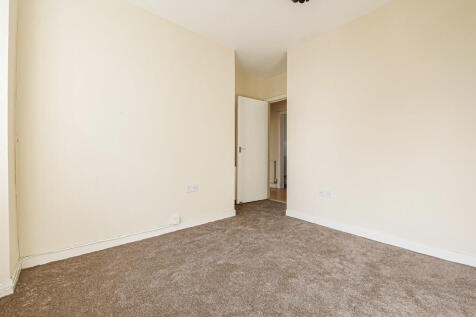Bedroom 2-2