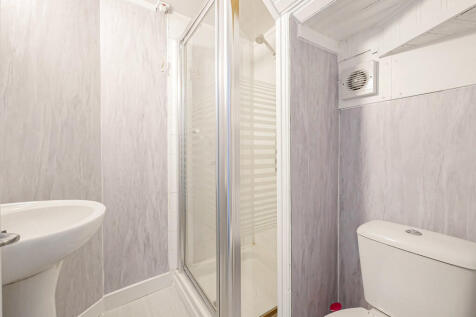 Bathroom 2-1