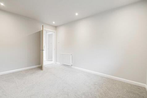 Bedroom 2-2