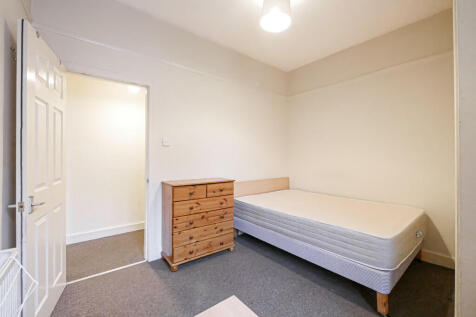 Bedroom 2-2