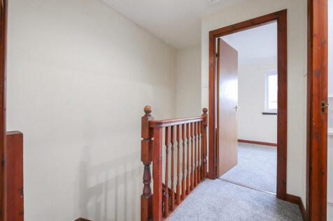 Hall-up