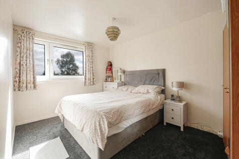 Bedroom 2-1