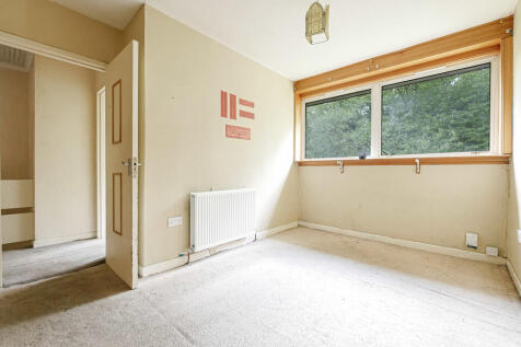 Bedroom 2-1