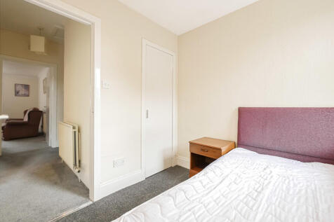 Bedroom 2-2