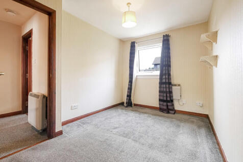 Bedroom 2-1