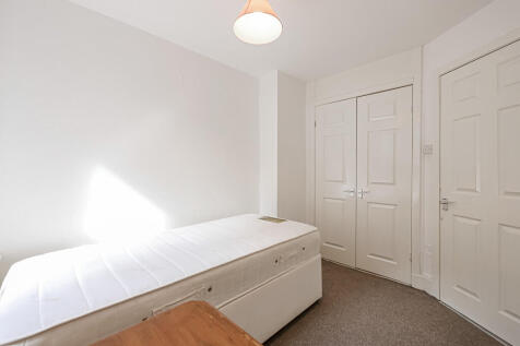 Bedroom 2-2