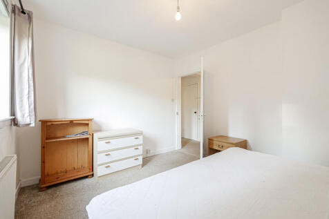 Bedroom 2-2