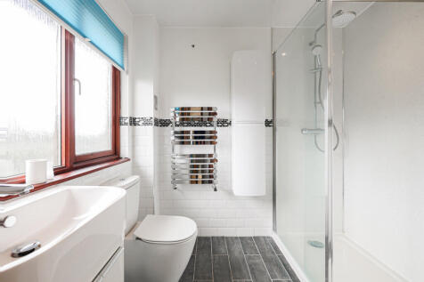 Bedroom 1-ensuite