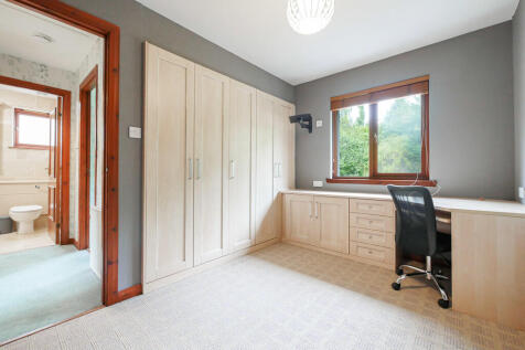 Bedroom 2-1