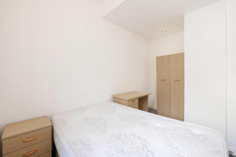 Bedroom 2-1