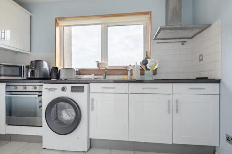 Screenshot 2025-0...