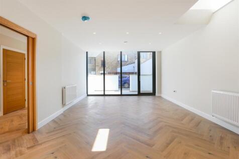 1469541018 - The Works, High Steet, KT179.jpg