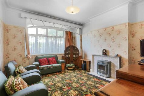 1545389575 - 11 Vermont Road, SM1 - 14.jpg